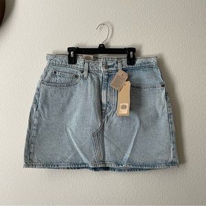 Levi’s Deconstructed Jean Mini Skirt 30 New Lightwash
